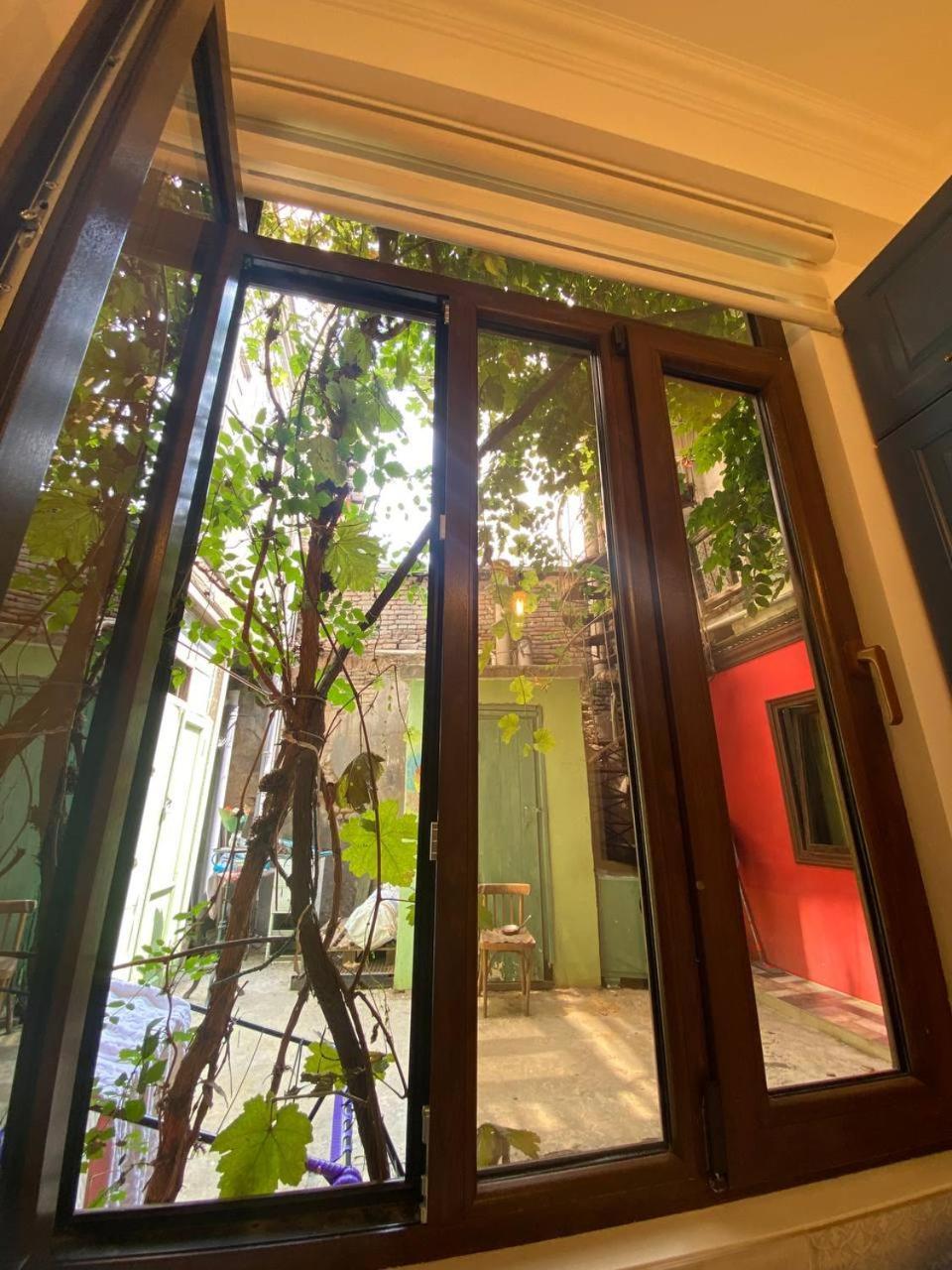Apartments Margarita Тбилиси Екстериор снимка