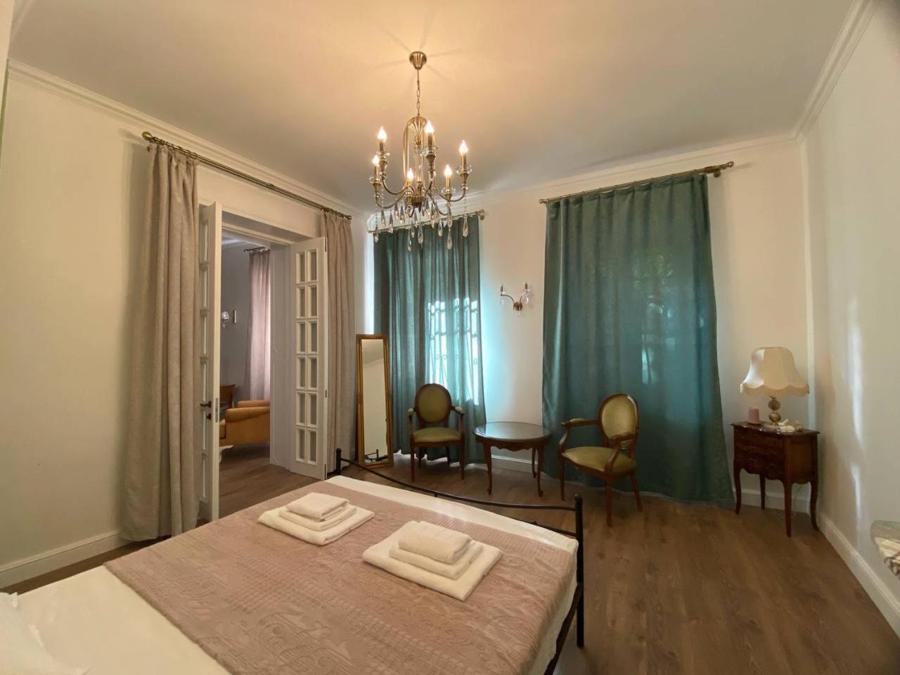 Apartments Margarita Тбилиси Екстериор снимка