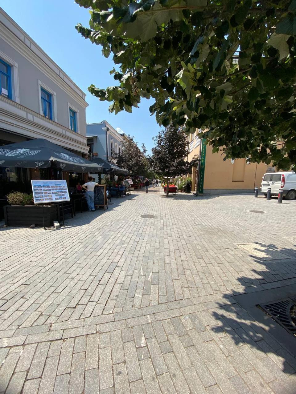 Apartments Margarita Тбилиси Екстериор снимка