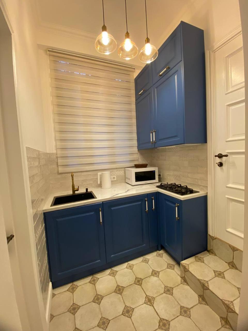 Apartments Margarita Тбилиси Екстериор снимка