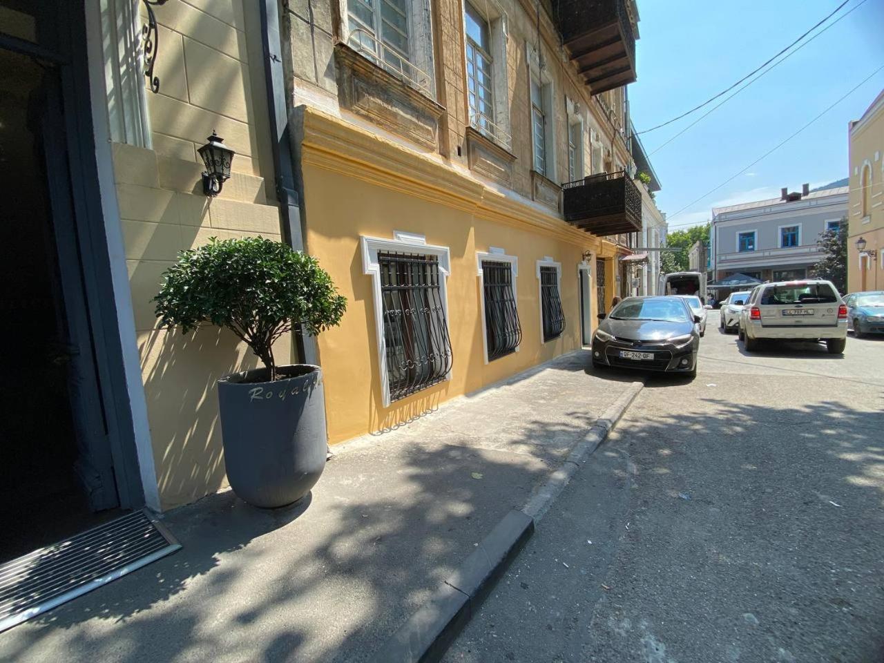 Apartments Margarita Тбилиси Екстериор снимка