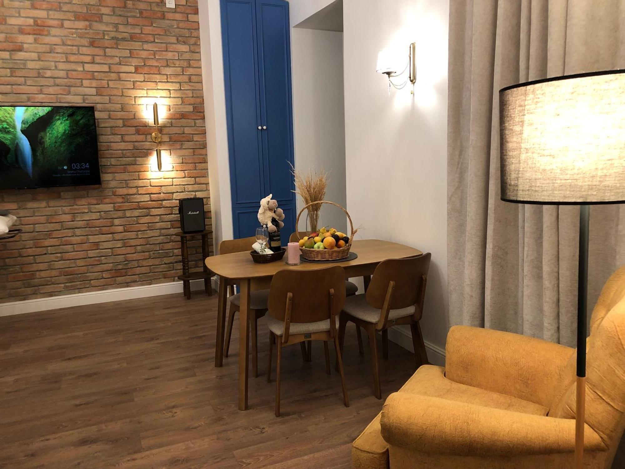 Apartments Margarita Тбилиси Екстериор снимка