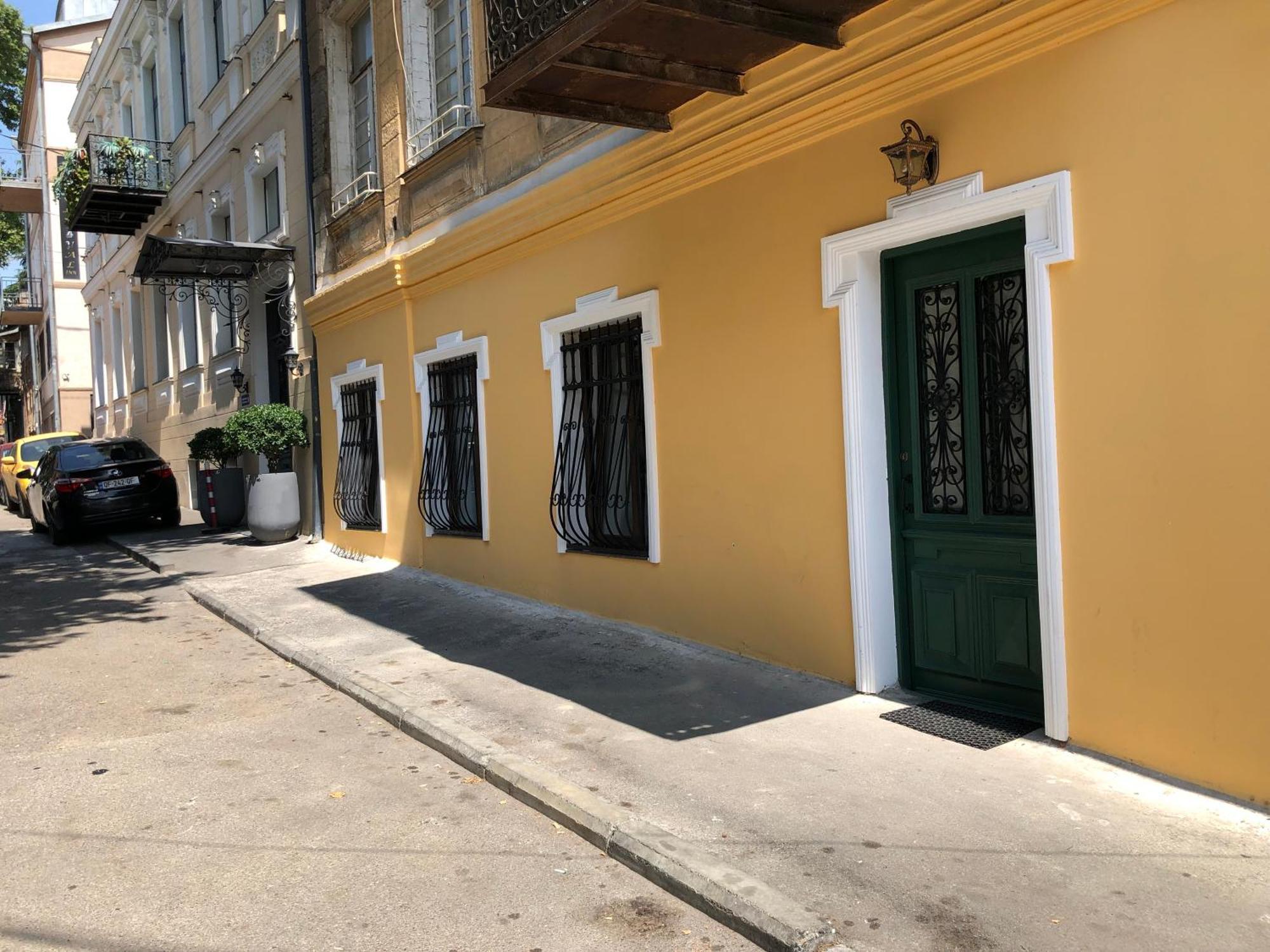 Apartments Margarita Тбилиси Екстериор снимка