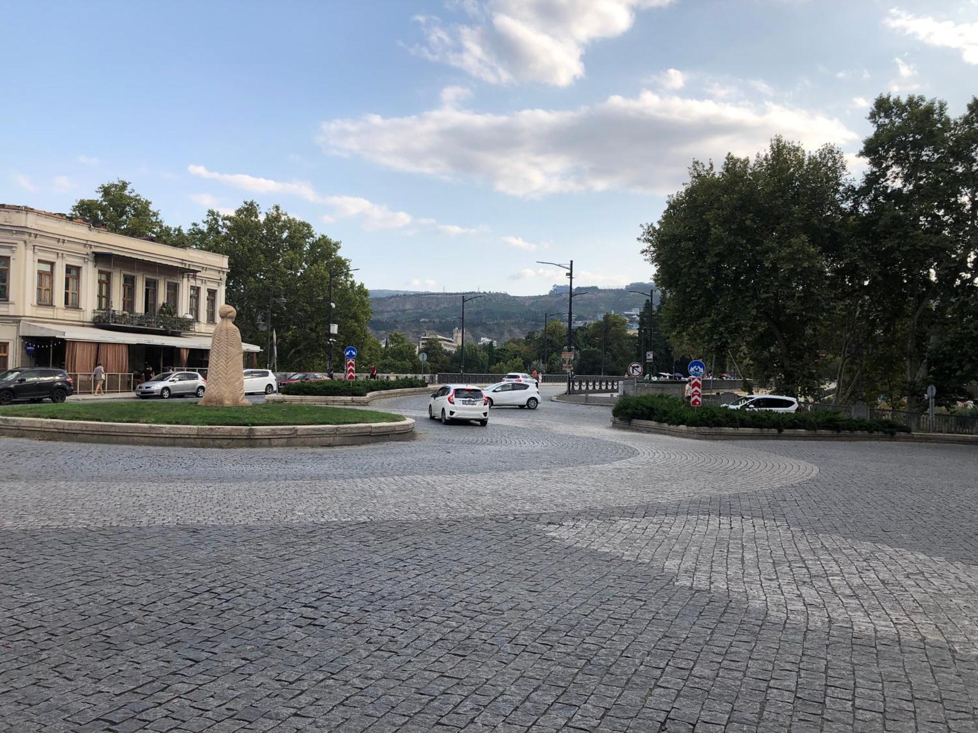 Apartments Margarita Тбилиси Екстериор снимка