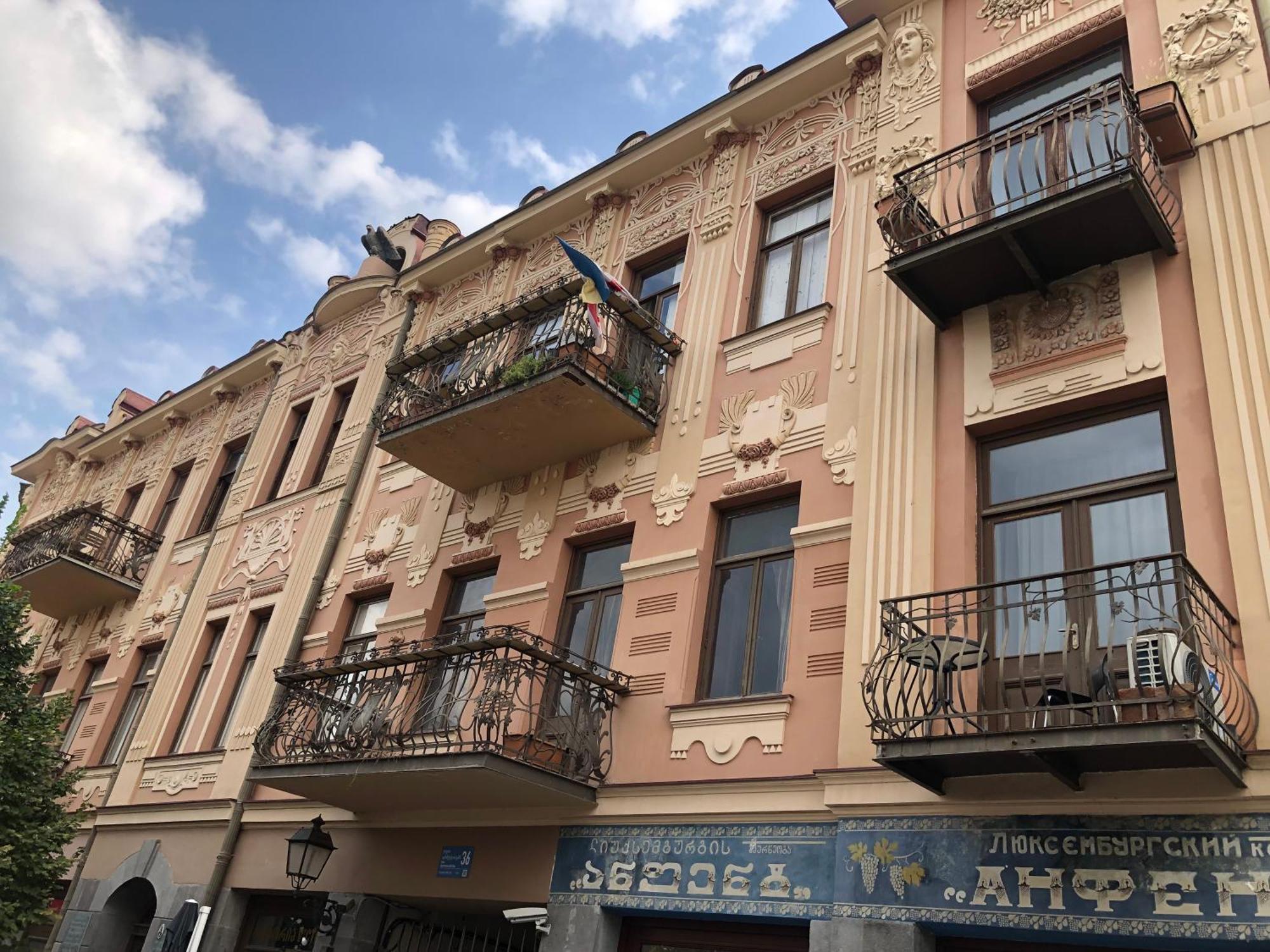 Apartments Margarita Тбилиси Екстериор снимка