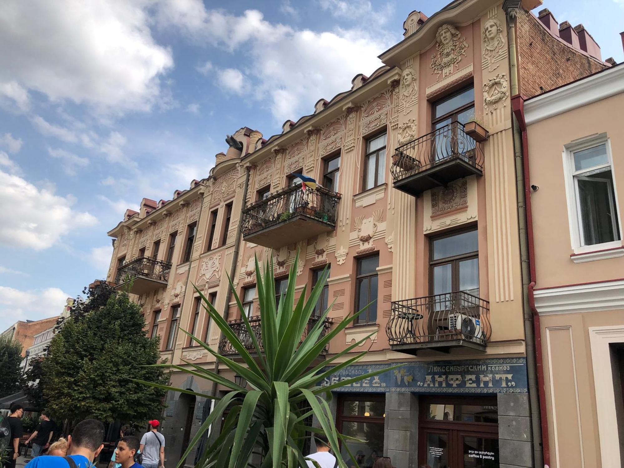 Apartments Margarita Тбилиси Екстериор снимка