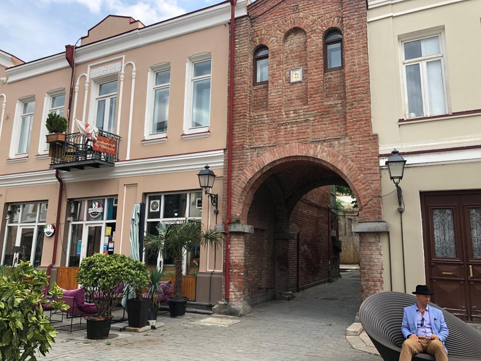 Apartments Margarita Тбилиси Екстериор снимка