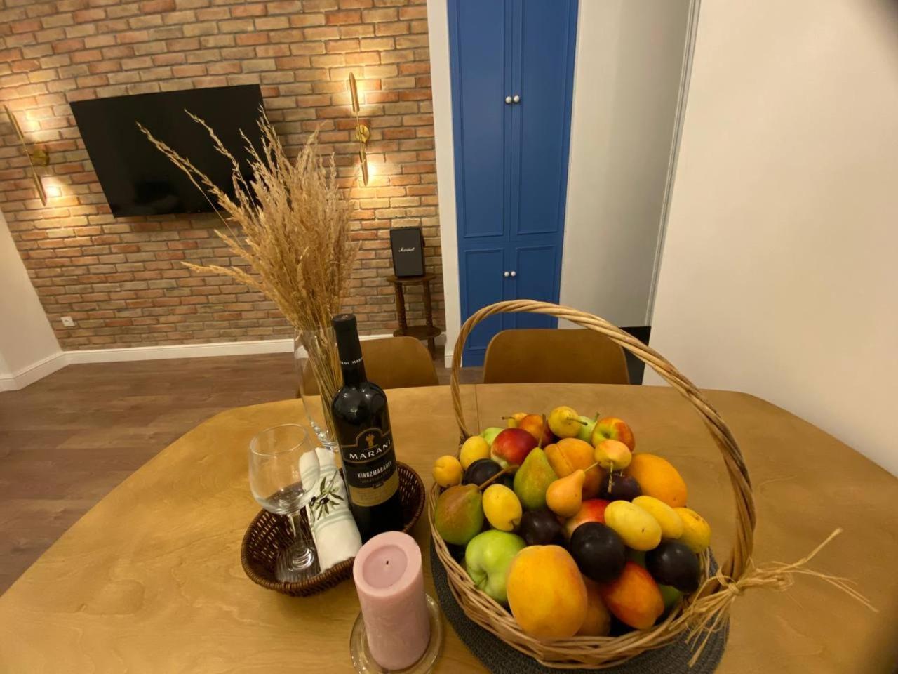 Apartments Margarita Тбилиси Екстериор снимка